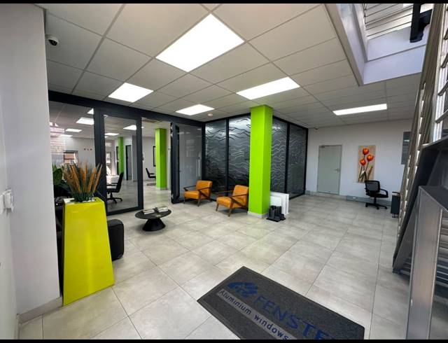 3,456.80M² WAREHOUSE TO LET IN COSMO BUSINESS PARK